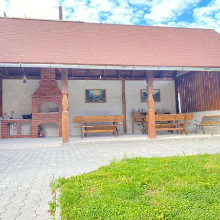 Absolut Residence Haţeg Εξωτερικό φωτογραφία