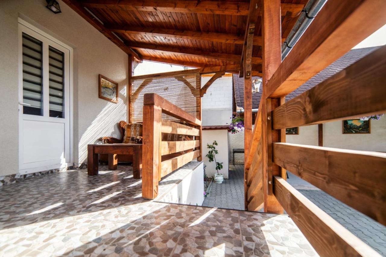 Absolut Residence Haţeg Εξωτερικό φωτογραφία